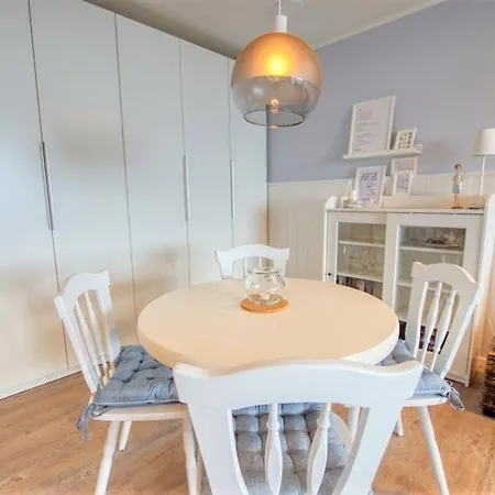 - Haus C, App 0c0909 Apartment *